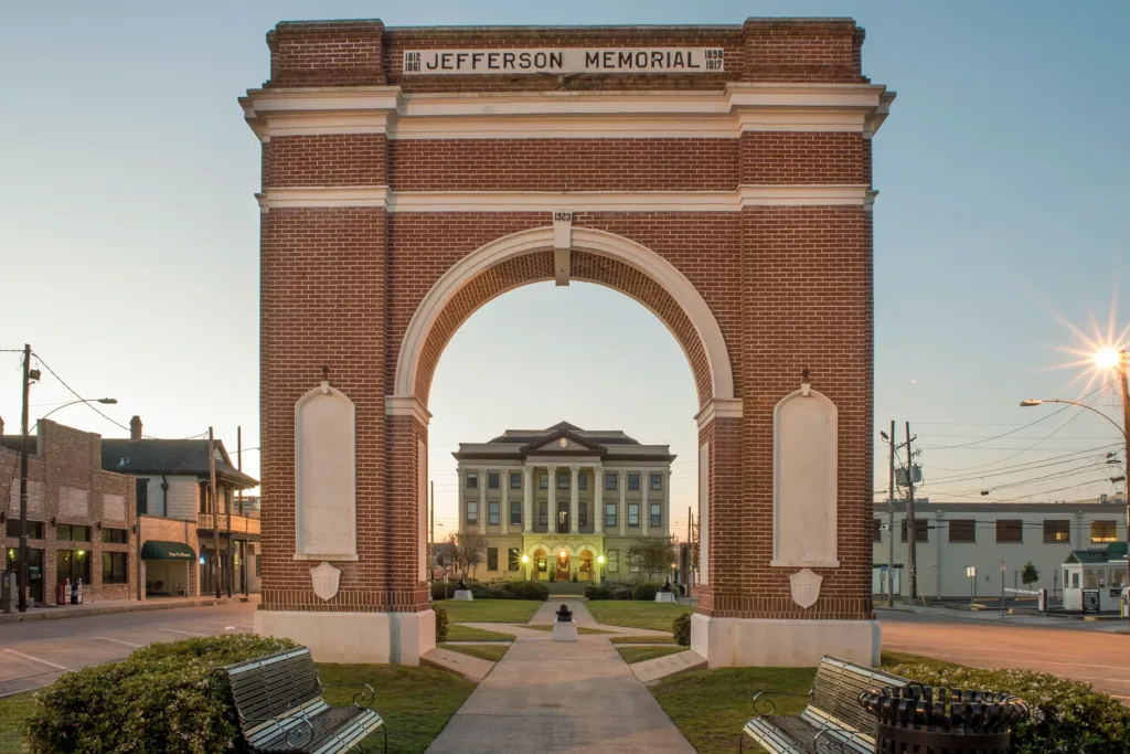 The Jefferson Memorial in Gretna